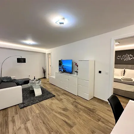 Hillside Volosko Διαμέρισμα *